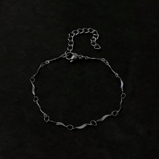 “STEEL FLOW” BRACELET